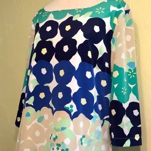 Old Navy shift dress.  Tan, blue, green flowers